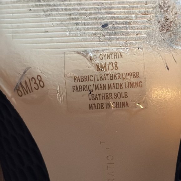 BCBGeneration Cynthia suede mesh pointed toe ankle strap heels pumps Sz 8 - Picture 10 of 12